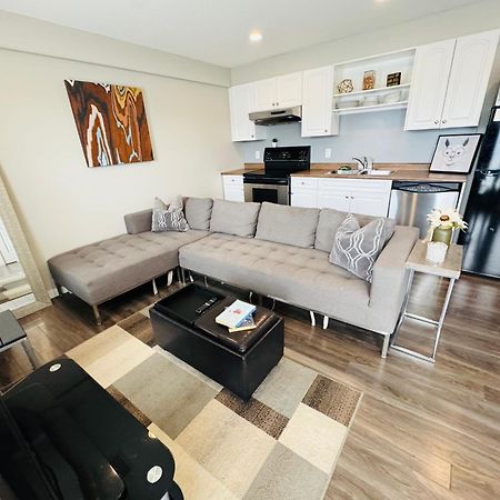 Sweet Lower Suite Kelowna Exterior photo